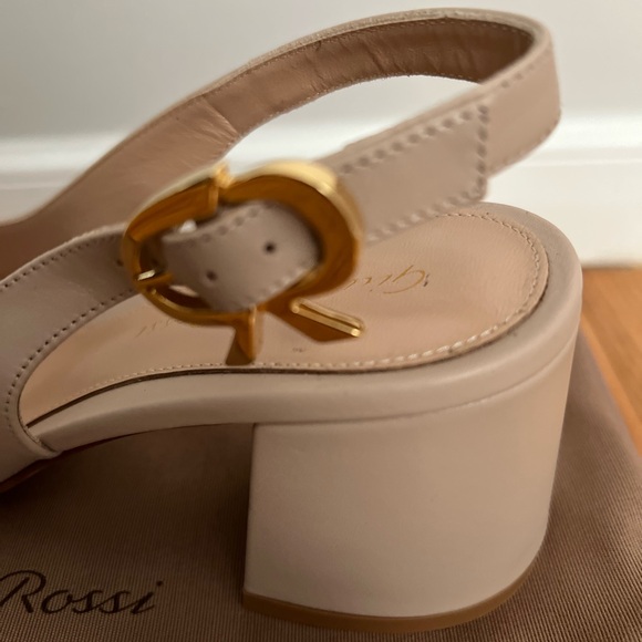 Gianvito Rossi Slingback Pumps - Picture 9 of 16